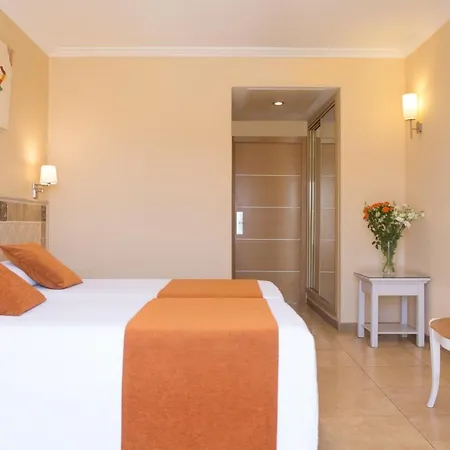 Plaza Cavana Отель 3*